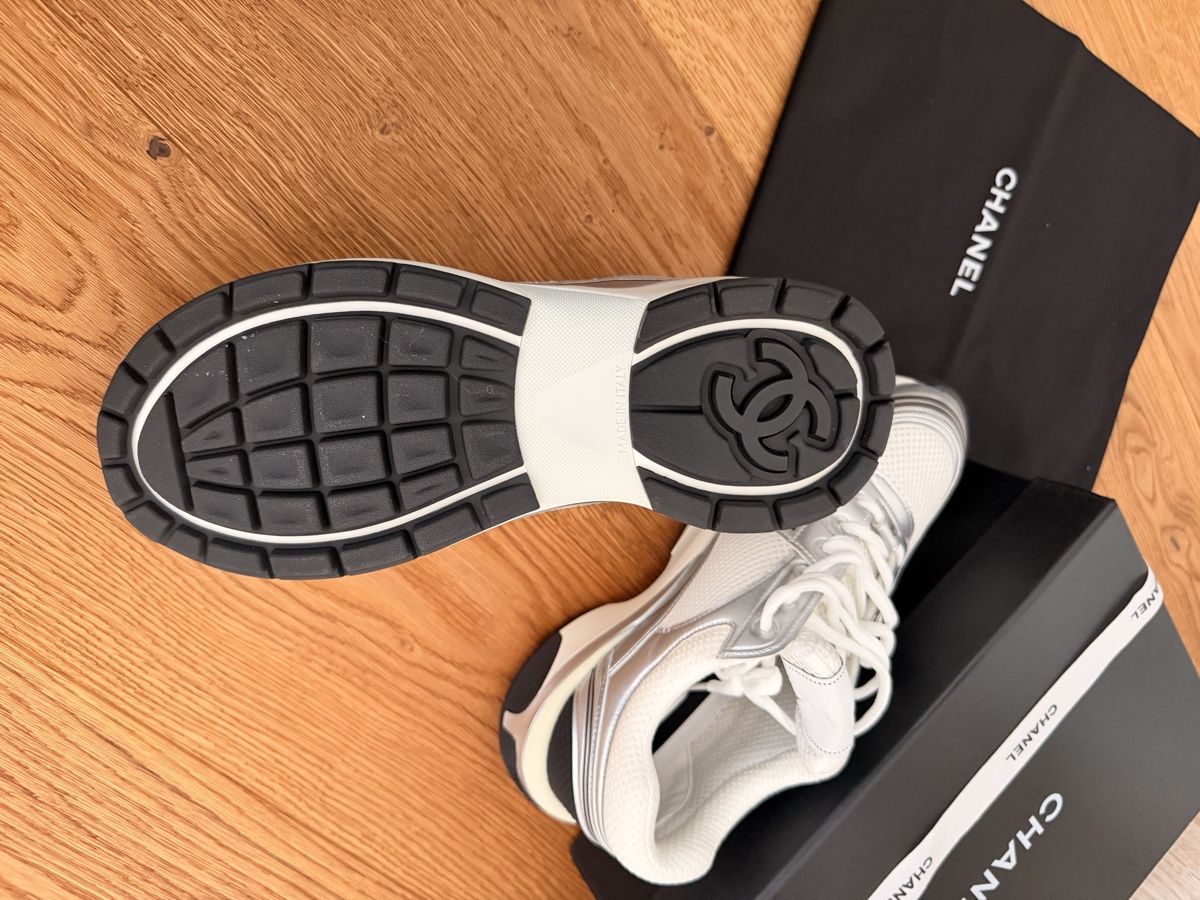 Chanel Chaussures hommes: Chanel Sneaker 42 – Neuf avec emballage d'origine à Feldbrunnen par mas_g2qr 2