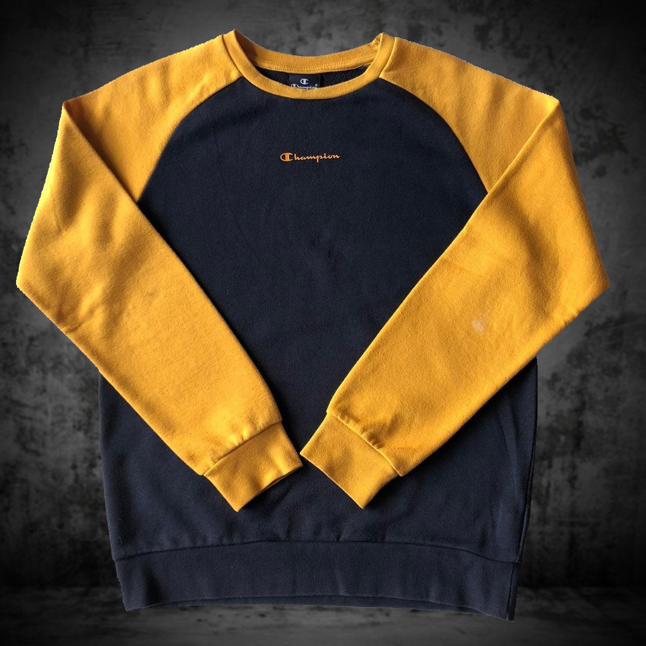 Champion Pulls et sweat-shirts: Pull Champion Black Boy XL – D'occasion à Genève par ang_7j7j 1