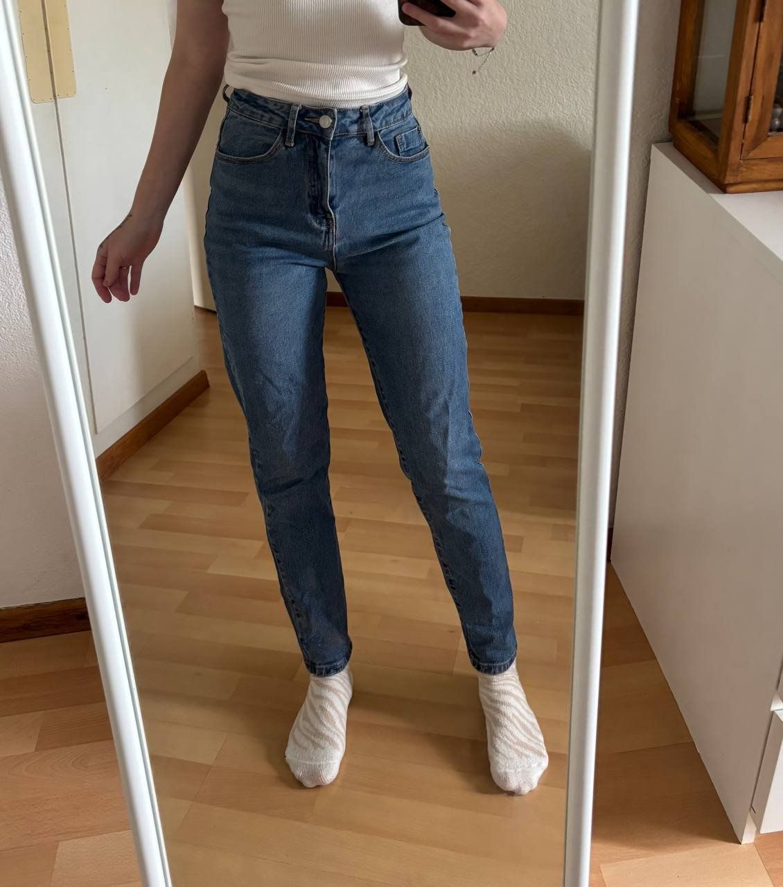 Jeans: Gut erhaltene Mom Jeans – Usato da Bern venduto da ViksiBash
