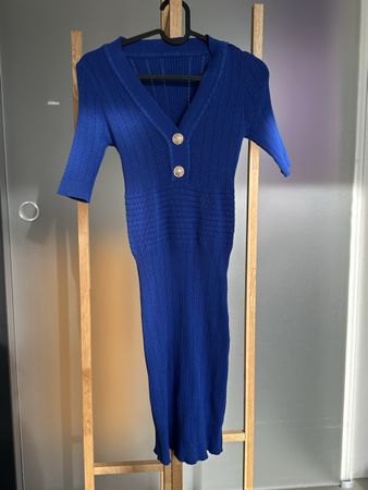 Elegantes Strickkleid in Blau, Grösse S