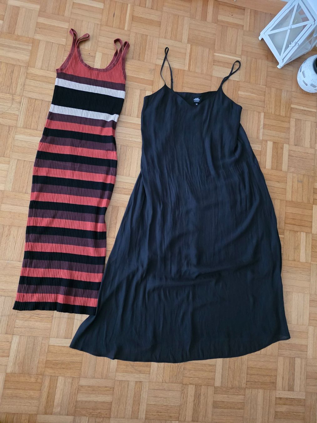 Robes: Manor Kleid Paket – D'occasion à Basel par NyGrow