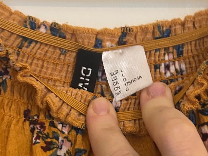 H&M Camicette: Herbstliches Offshoulder Oberteil mit Blumenmuster Gr. L – Usato da Zürich venduto da maggi96 3