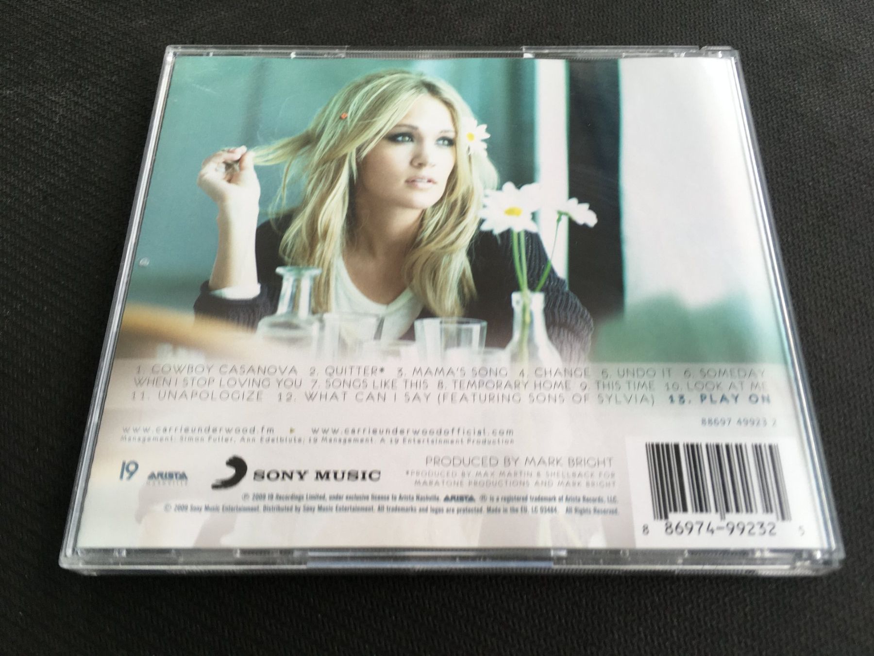 CD: Carrie Underwood - Play On -CD- – Usato da St.Gallen venduto da MedienJoe 2