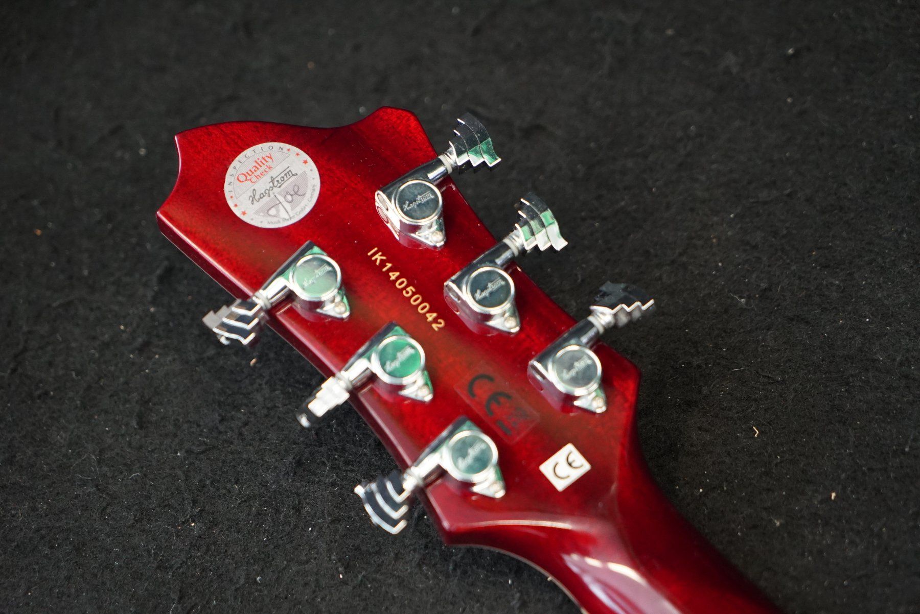 Hagström Strumenti musicali: Hagstrom Swede E-Gitarre mit Bag – Usato da Ortschwaben venduto da Musictrade 6