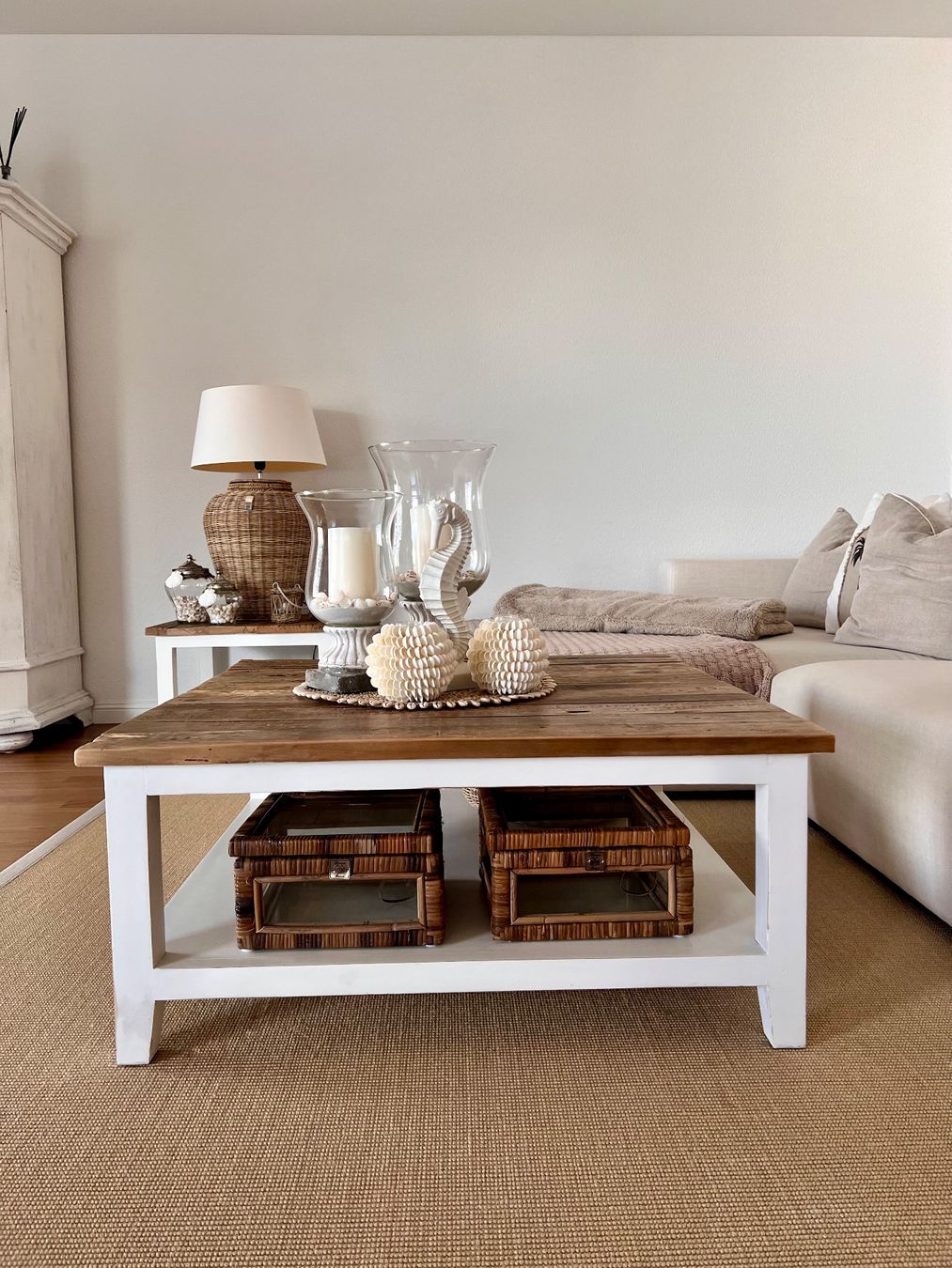 Tables: Salon- oder Club-Tisch aus Holz – D'occasion à Buchrain par ARNA1102 2