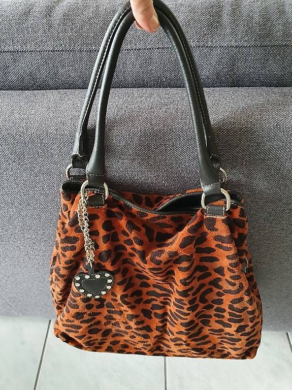 Taschen für Damen: Diverse Taschen – Gebraucht aus Sarnen von monfur 3
