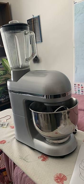 Elettrodomestici da cucina: Küchenmaschine universal – Usato da Wädenswil venduto da Tricelini