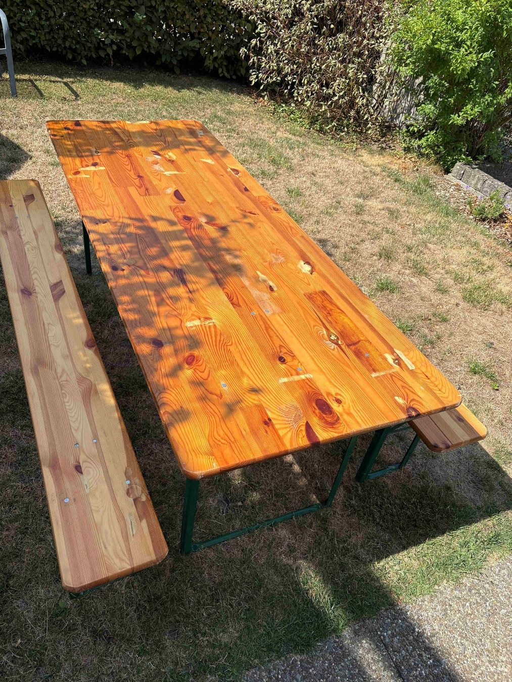 Set de table et chaises: Festbankgarnitur, Holz, gebraucht – D'occasion à Olten par Daddy54