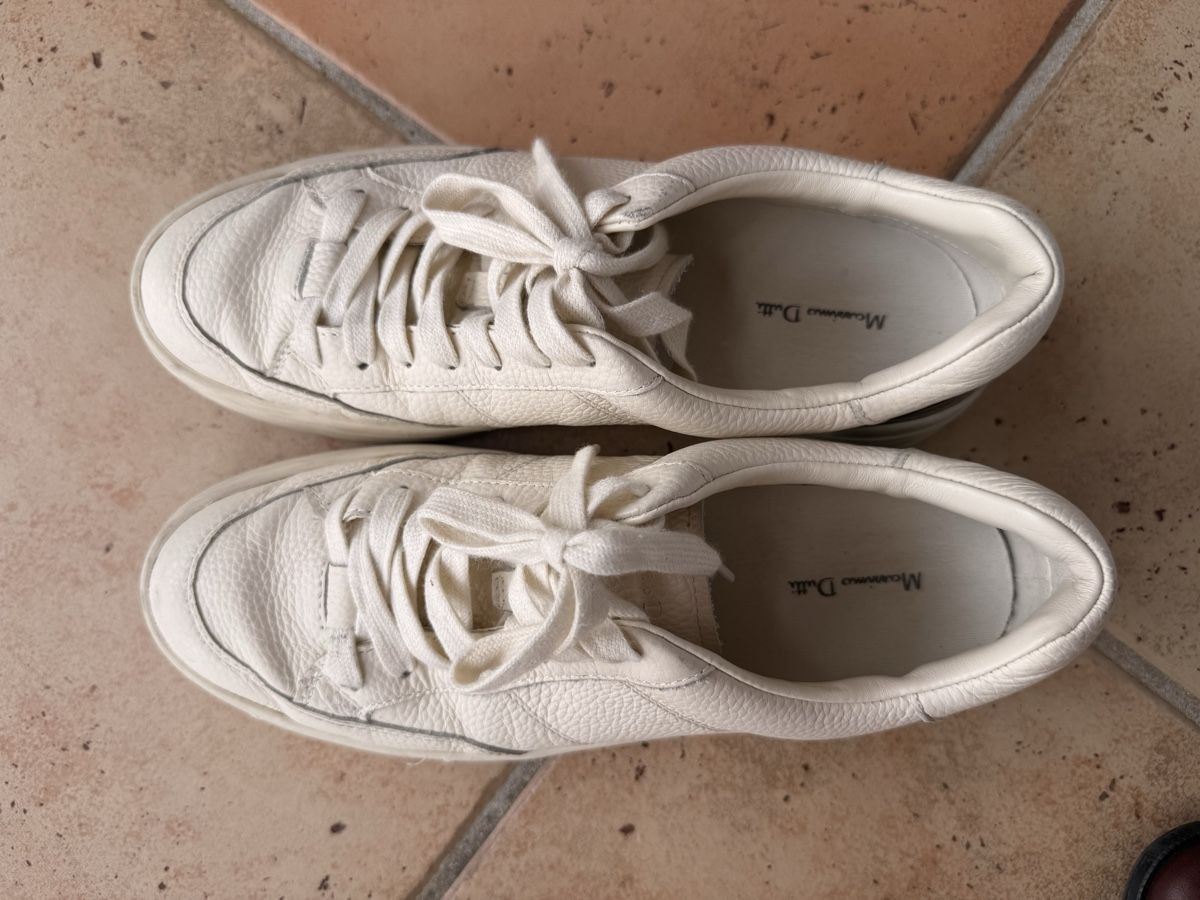 Massimo Dutti Chaussures femmes: Baskets Massimo Dutti cuir blanc T38 – D'occasion à Monnaz par MDVintage 2