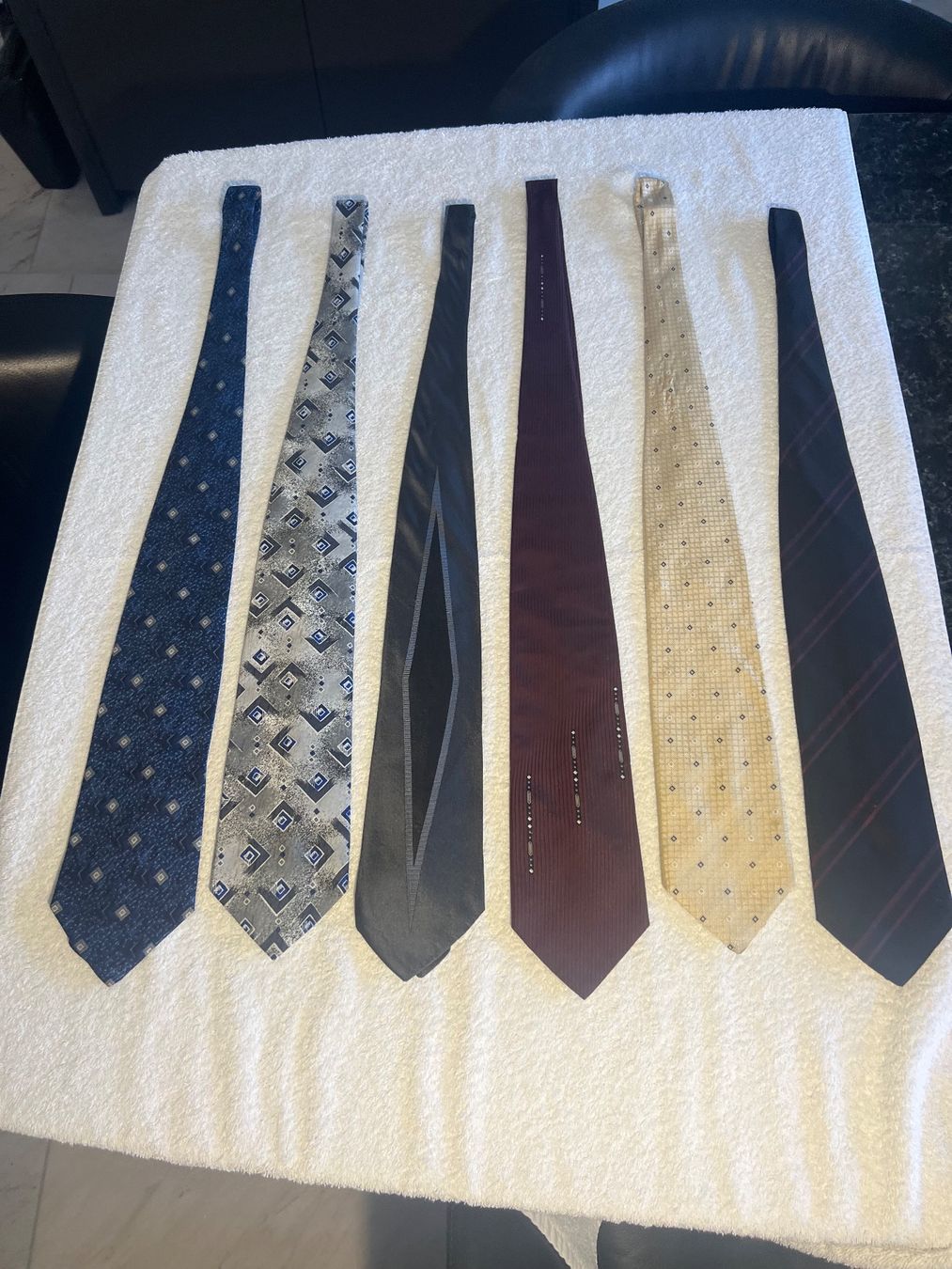Cravatte: LS Tiemakers – Usato da Neukirch / Egnach venduto da Taucher68