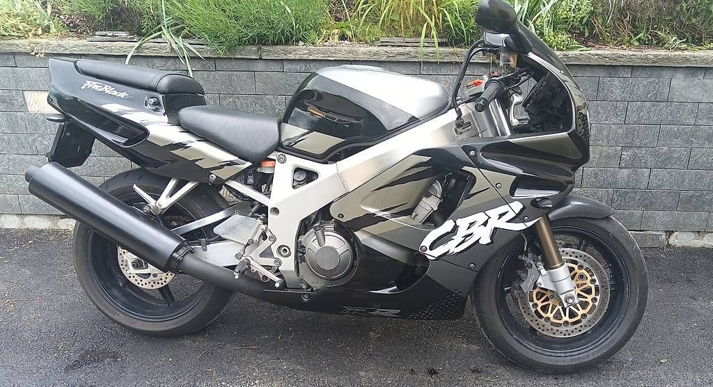 Honda Strada: CBR 900 – Usato da Granges-Paccot venduto da Pellon1 2