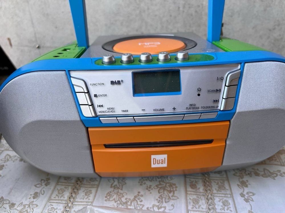 Lettore multimediale portatile: Dual Boombox DAB+ Portable mit CD + USB + Kassette – Usato da Altendorf venduto da maincid 3