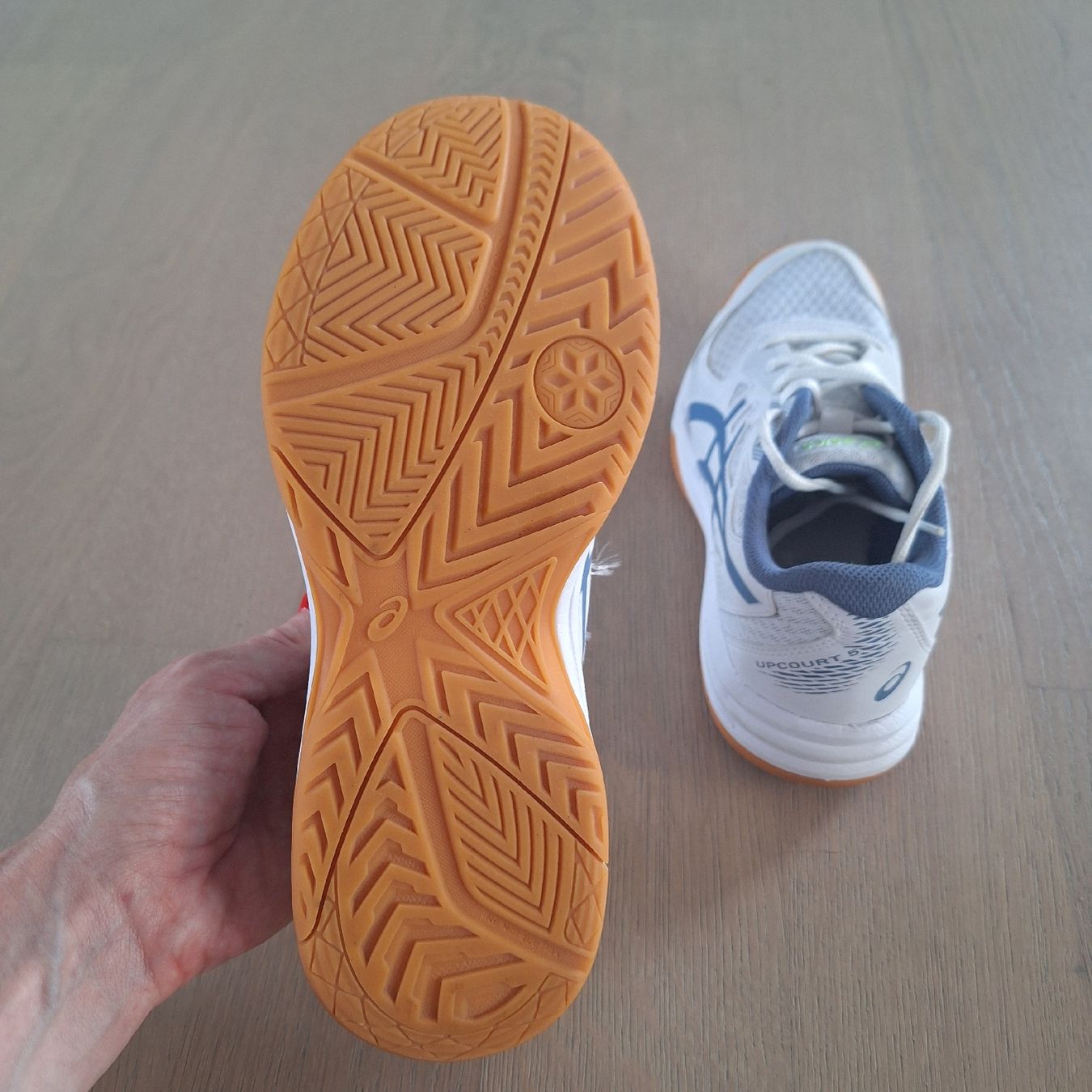Asics Scarpe per ragazzi: Asics Hallenschuhe, Gr. 38 – Usato da Dachsen venduto da Luna261081 2