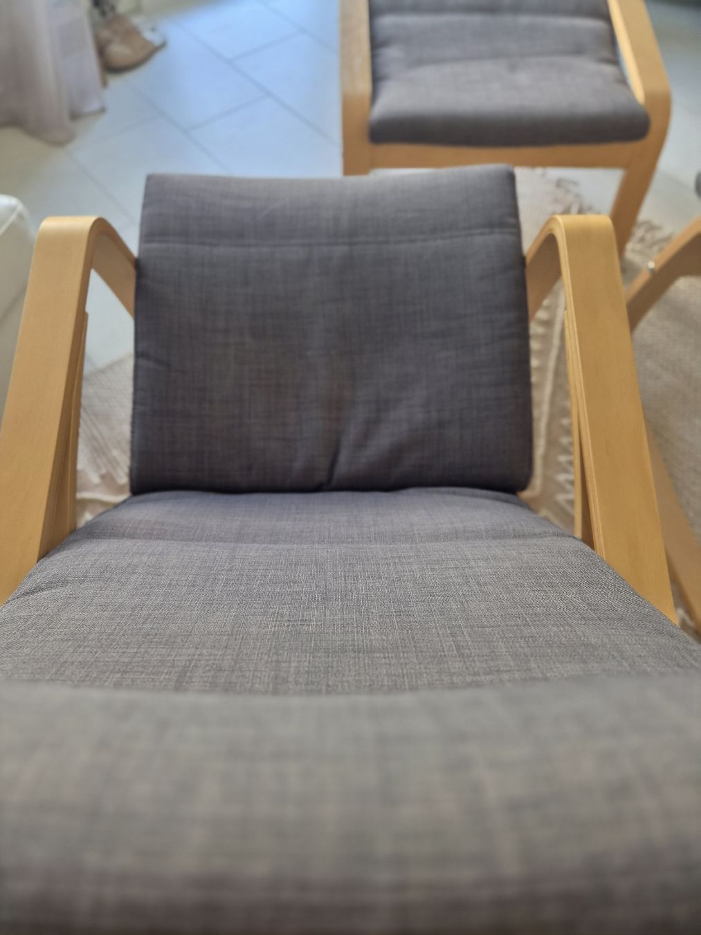 Ikea Sessel: 2x IKEA Poäng Armchairs with Footstool – Gebraucht aus Thalwil von sta_x7zz 5