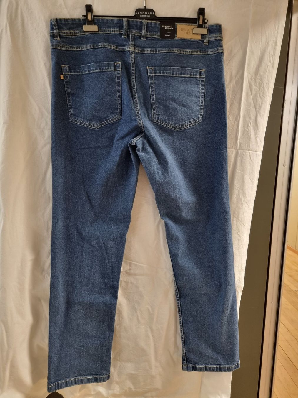 Jeans: Henson & henson Jeans Grösse 52 – Neuf (Voir description) à Schönenwerd par Chez_Mimi 1