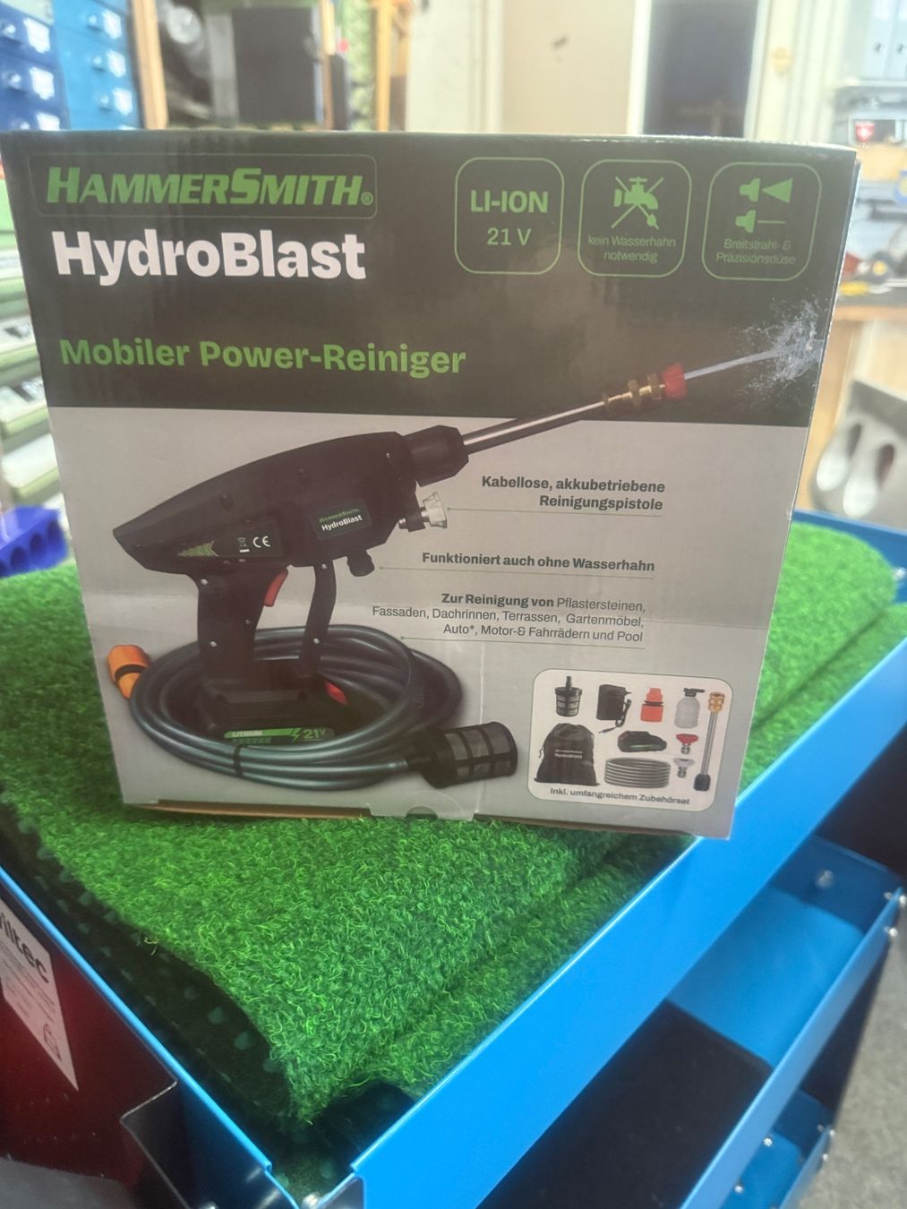 Nettoyeurs à haute pression: HammerSmitth HydroBlast mobiler Power-Reiniger 21V neu – Neuf avec emballage d'origine à Zollikerberg par ufo57