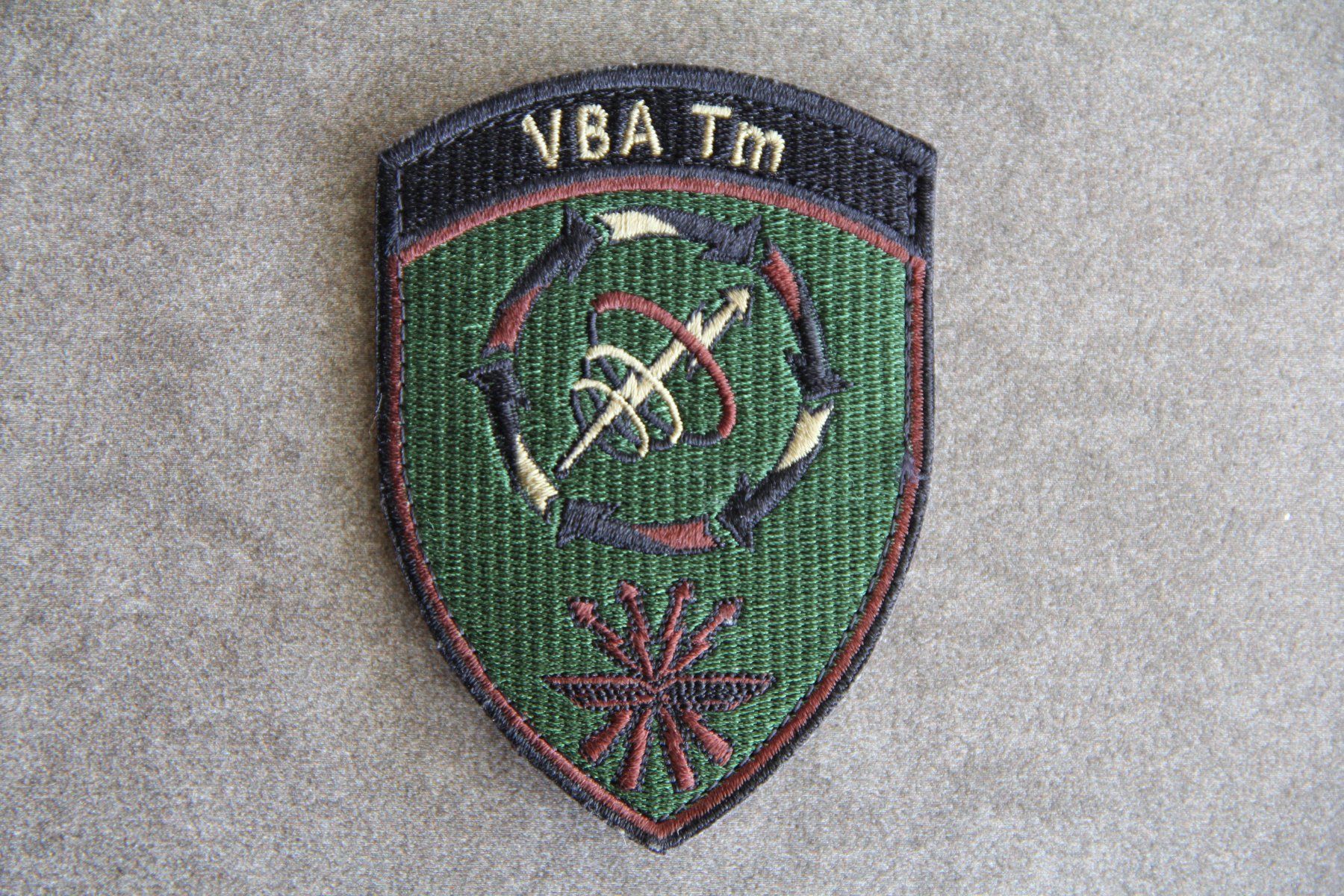 Schweizer Armee Placchette & Badge: VBA Tm, Badge mit Klett – Usato da Belp venduto da Tomsek