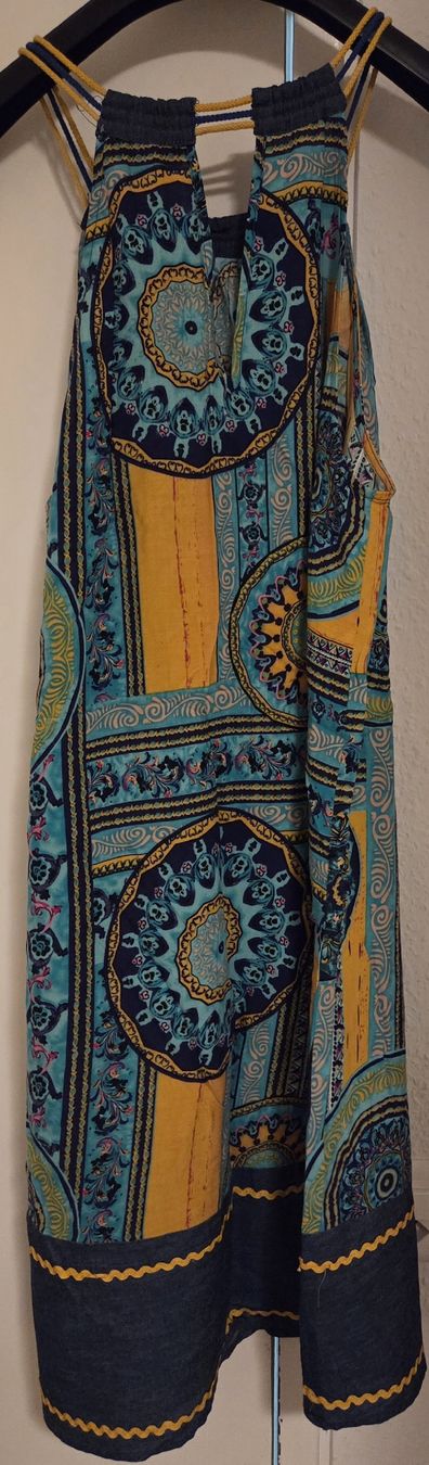 Vestiti: Robe, viscose, taille M – Usato da Onex venduto da dan_2nt8 1