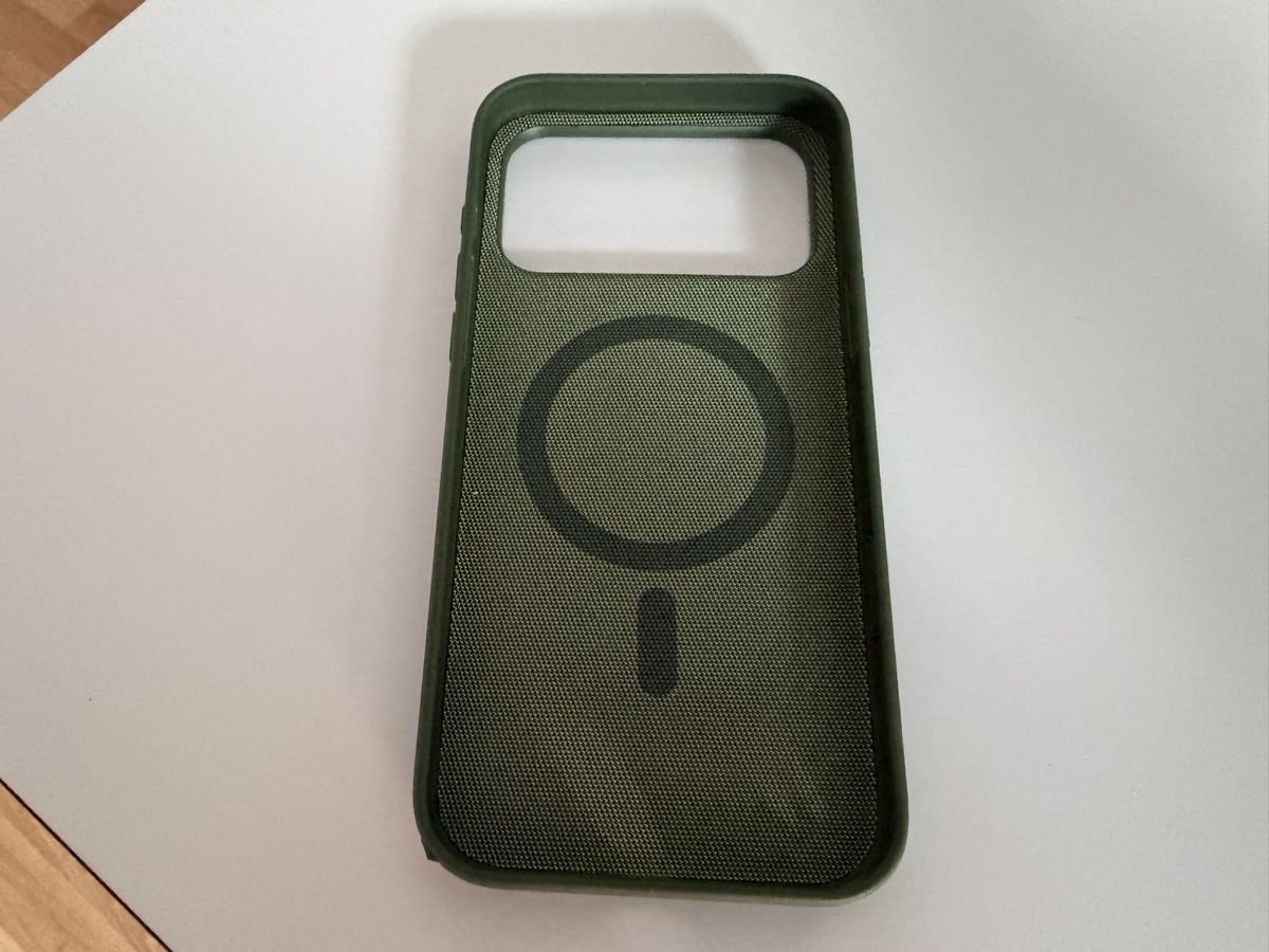Apple Cover & Protezioni schermo: Apple iPhone 17 Pro Max Cover Techwoven grün – Usato da Watt venduto da Segi75