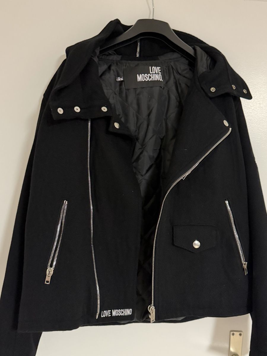 Moschino Giacche: Love Moschino 54 – Nuovo (secondo la descrizione) da Schaffhausen venduto da zemerflori1 1