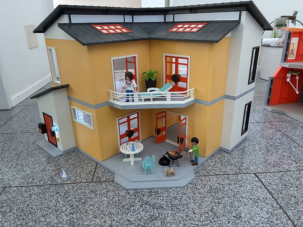 Spielzeuge: Playmobil Villa – Gebraucht aus Buchrain von SonjaLA 1