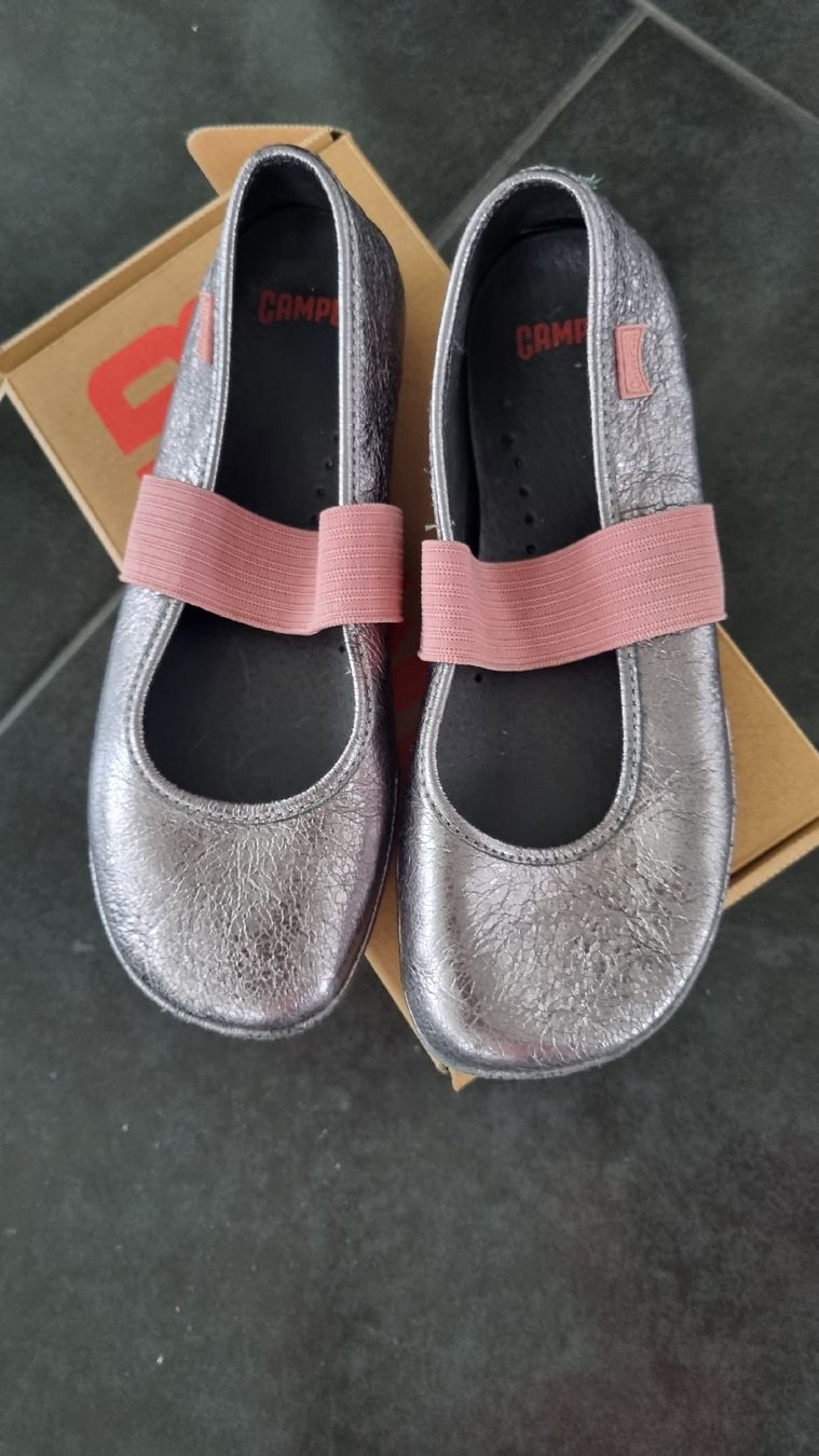 Camper Scarpe per ragazze: Camper Ballerina 34 Silver grau – Usato da Bad Zurzach venduto da Mfritzli 1