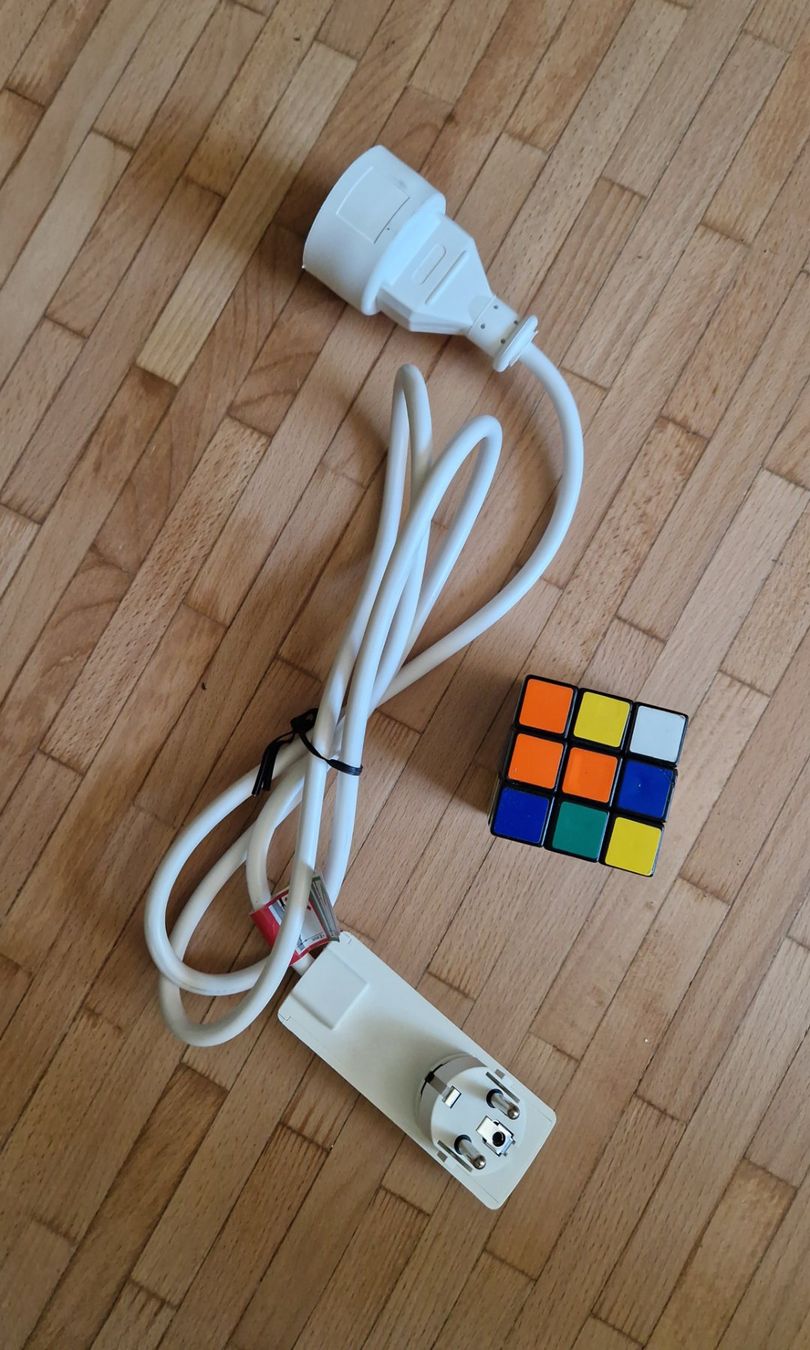 Fiches d'alim.: EVOLINE PlugFix. Extraflache Schutzkontaktstecker EU Stecker – Neuf (Voir description) à Zürich par EhrlichJA