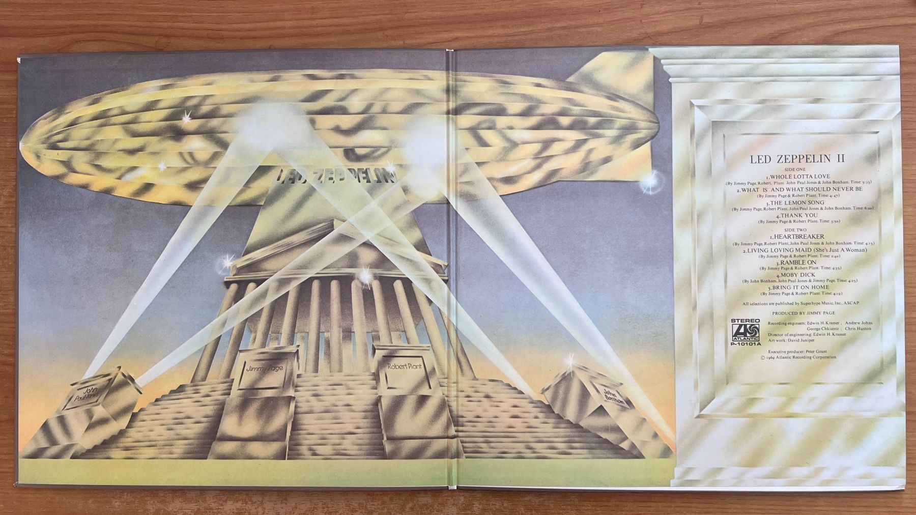 Dischi in vinile: Led Zeppelin - II / Japan-Press. 1976 - TOP – Usato da Gais venduto da soundcave57 1
