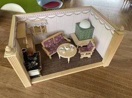 Puppenhaus mit Miniaturmöbeln und Zubehör neuwertig
