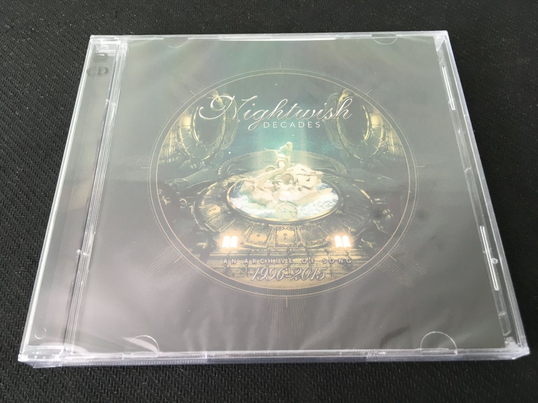 CD: Nightwish - Decades -CD- Neu&Sealed 2cd – Nuovo e nell'imballaggio originale da St.Gallen venduto da MedienJoe