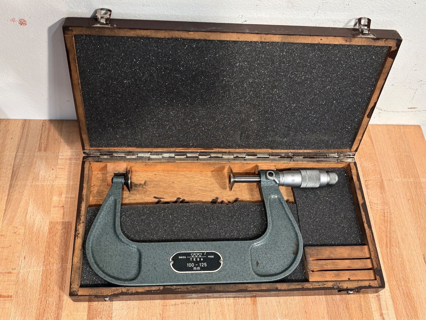 Tesa Misurare: TESA Tellermikrometer 100-125mm Bügelmessschraube Mikrometer – Usato da Winterthur venduto da ReUse_Baumarkt