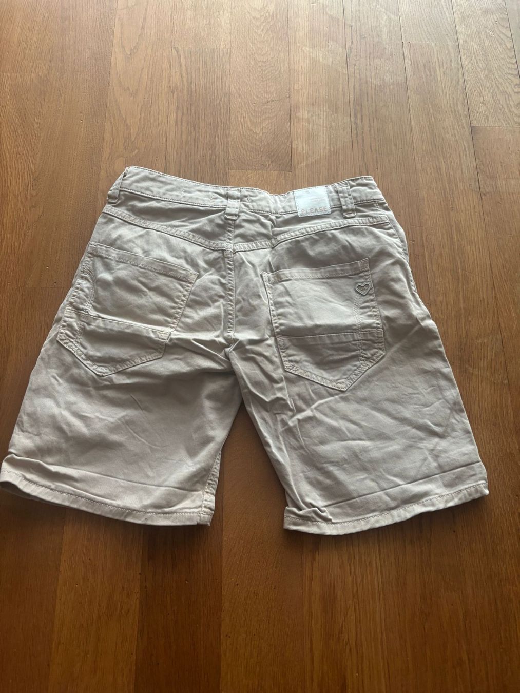 Please Jeans Pantalons: Please Shorts – D'occasion à Kerns par onewayticket 1
