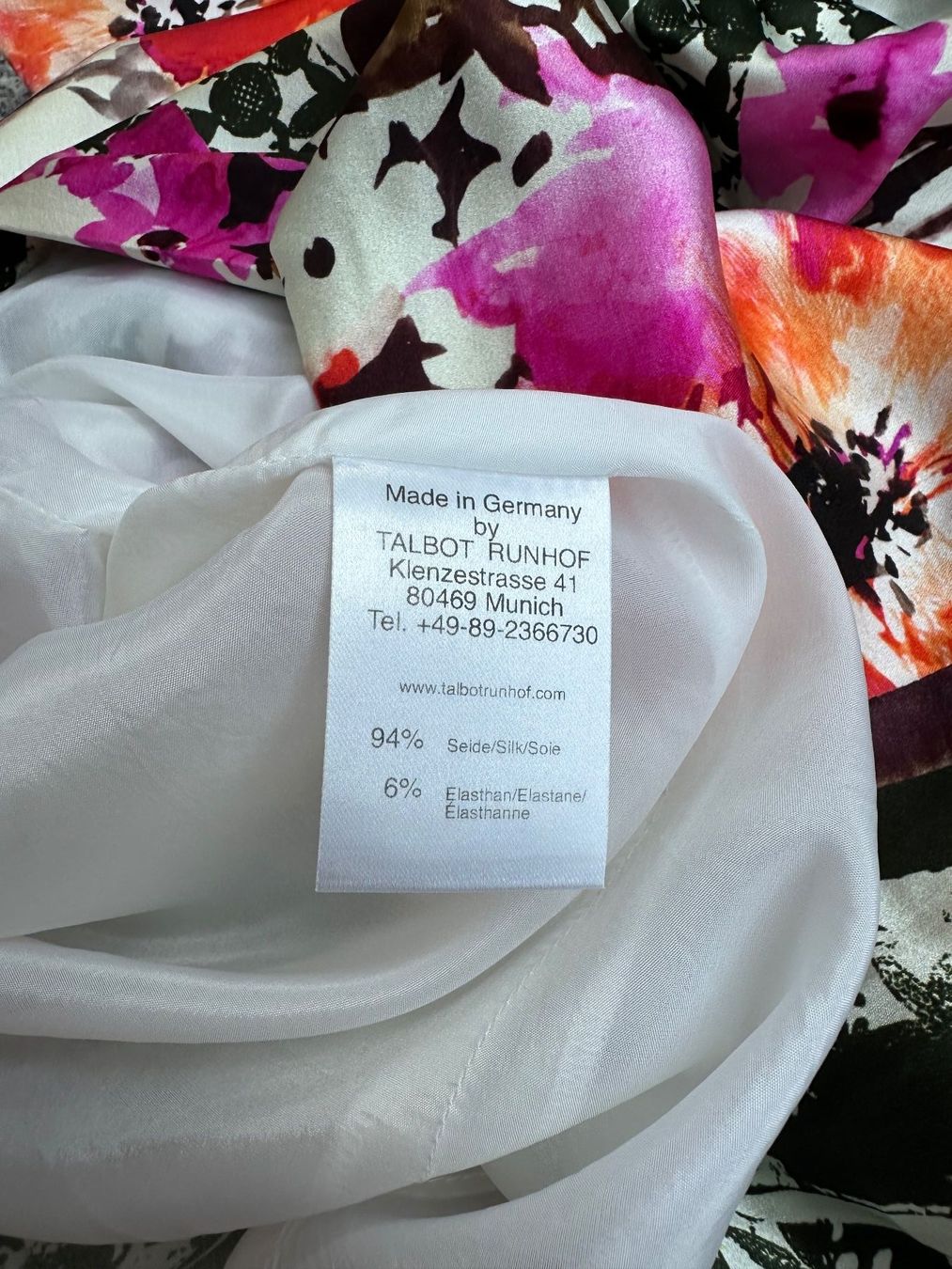 Talbot Runhof Vestiti: Seidenkleid von Talbot Runhof – Usato da Remigen venduto da Orlana7 4