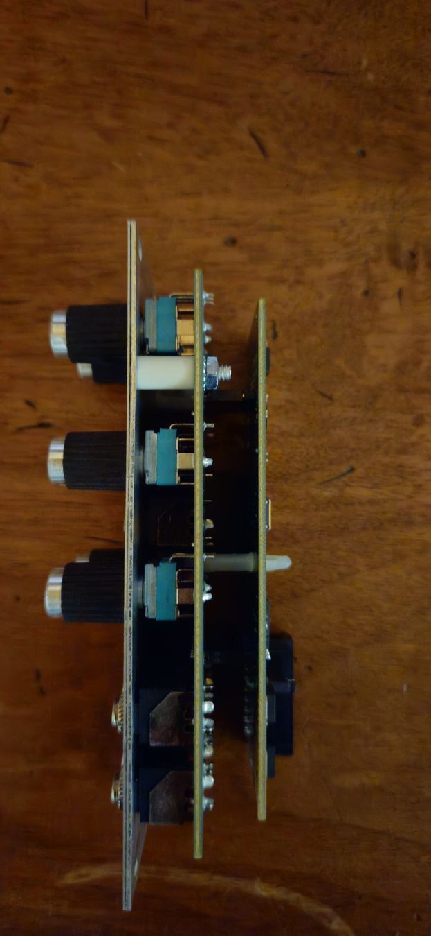 Musikinstrumente: Dave Smith DSM03 Feedback Filter Eurorack – Neu (gemäss Beschreibung) aus Vulliens von irauchimax 1