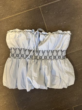 Zara Trägerloses Top, hellblau