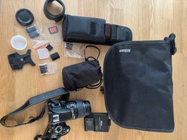 Nikon D3100 mit 2 Objektiven und externem Blitzgerät
