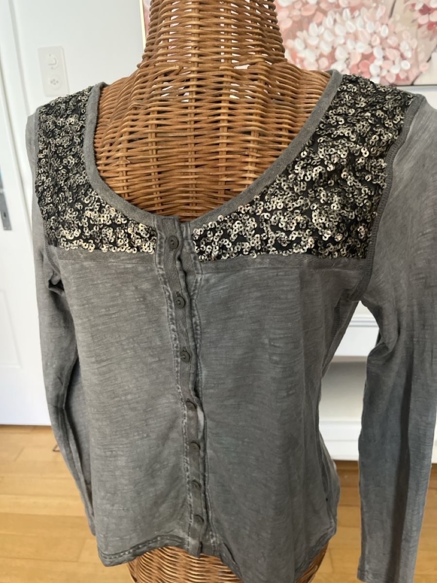 Nile Jacken: Langarmshirt mit Pailleten, Nile, XS – Gebraucht aus Solothurn von Bobesch08 1