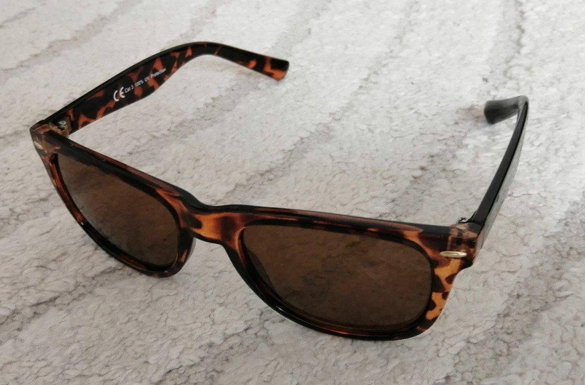 Occhiali & Lenti: Modische Sonnenbrille im Leopard-Look – Nuovo e nell'imballaggio originale da Bern venduto da Prasolux 1