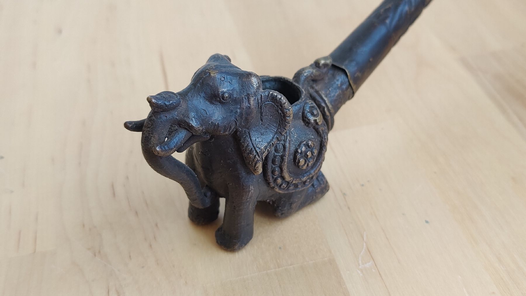 Pipe & Accessori: Antike Pfeife Bronze, Elefant (W0) – Usato da Aarau venduto da bro_9zsg 1