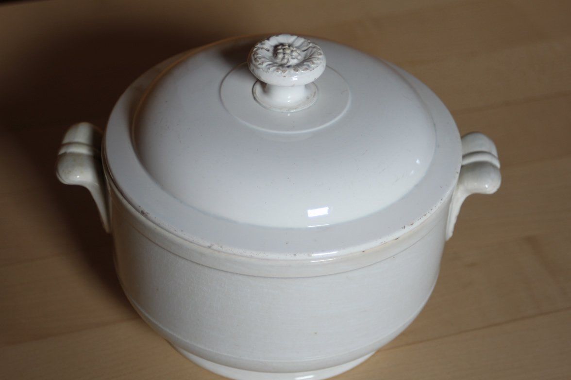 Ciotole: Alte Suppenschüssel mit Deckel D & C – Usato da Sumiswald venduto da Lottie22 6
