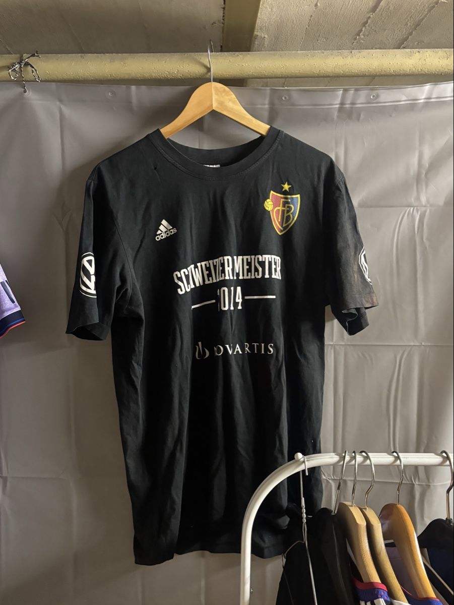 Canottiere & Pantaloni: Fc Basel Meistershirt 2014 – Usato da Basel venduto da kleinerprinz