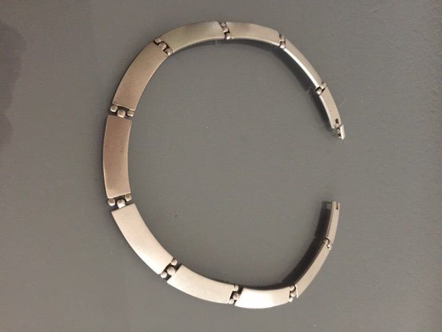 Catenine: Tolle Metallkette in Collieroptik – Usato da Bülach venduto da Gluecksgriff 2