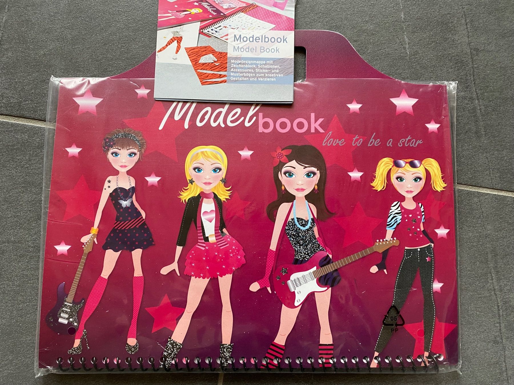 Kit bricolage: 2x Model book /Mode-Designmappen ***NEU/NEUFS*** – Nuovo (secondo la descrizione) da Wallenried venduto da Asyano 1