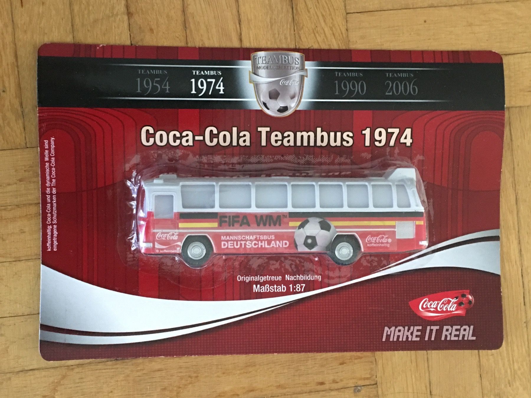Kit di modellismo & Modellini statici: Coca-Cola Teambus 1974 Deutschland – Nuovo e nell'imballaggio originale da Wangen b. Olten venduto da Finolino28