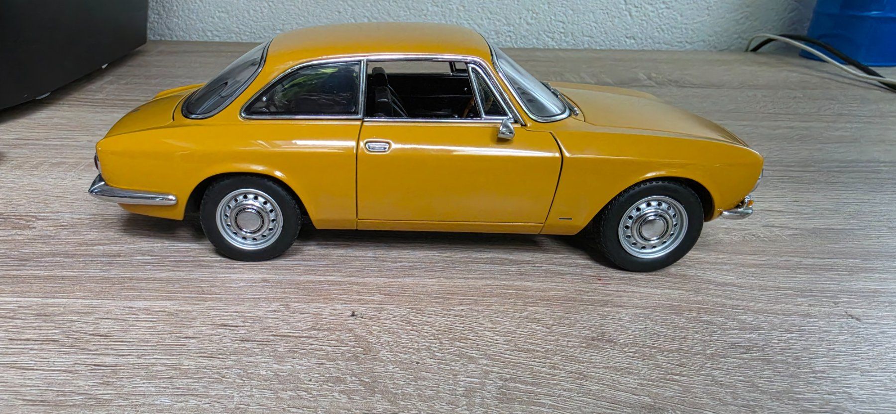 Autoart Modellini d'auto: Alfa Romeo 1750 Autoart – Nuovo e nell'imballaggio originale da Bellikon venduto da Kekko11 3