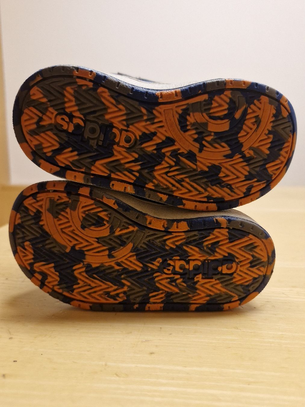 Adidas Schuhe für Jungen: Kinder schuh Gr.24 – Gebraucht aus Disentis/Mustér von epa_862v 3