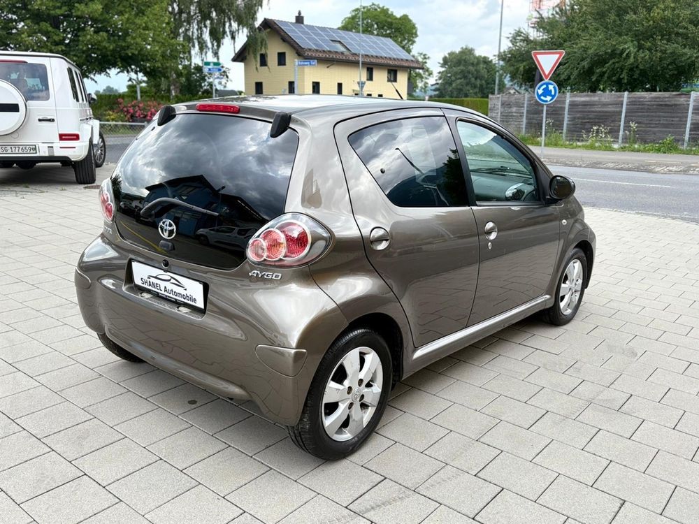 Toyota Automobili: Toyota Aygo MFK 12.2023 – Usato da Haag (Rheintal) venduto da edu_s8j9 4