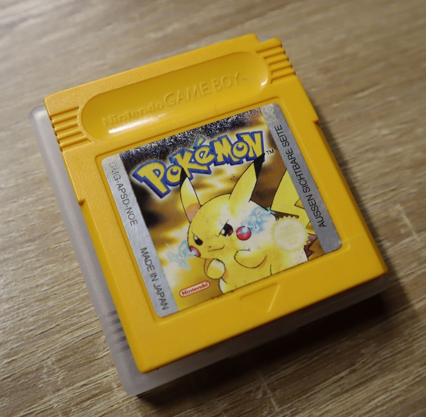 Nintendo Giochi: PoKéMoN gelb -- Nintendo GAME BOY -- Mit Böxli – Usato da Ochlenberg venduto da on3x