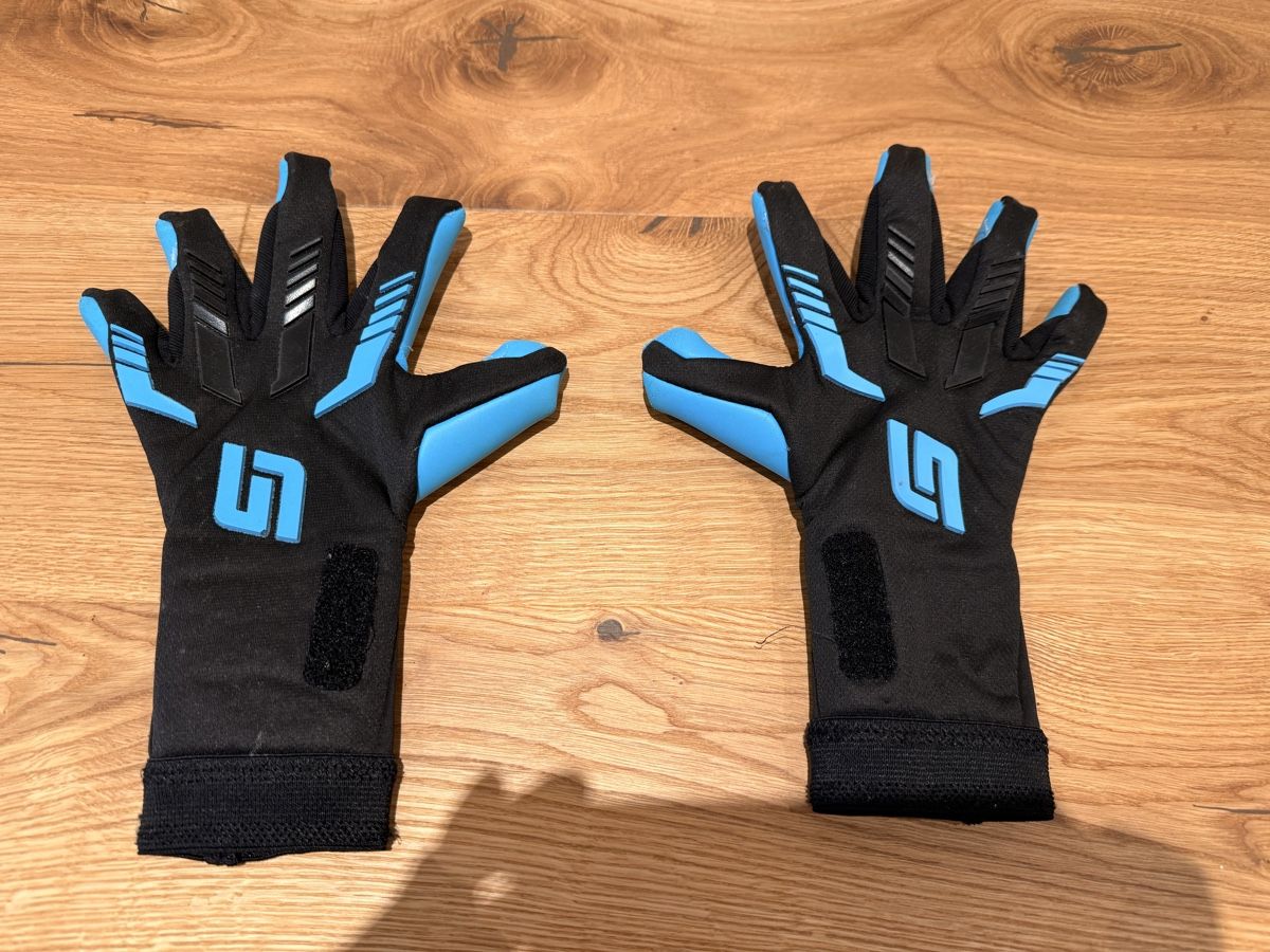 Guanti & manicotti: Gripmode Torwart Handschuh Grösse 7 – Usato da Schübelbach venduto da Ena84