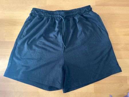 Shorts schwarz mit Kordelzug Grösse M neuwertig